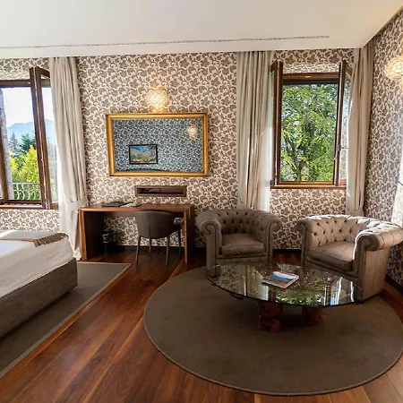 Lario Mandello Hotel