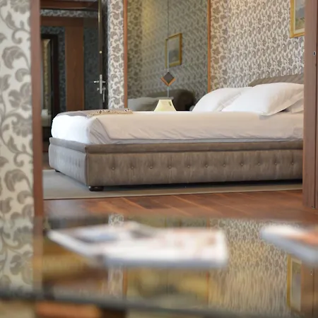 Hotel Lario Mandello