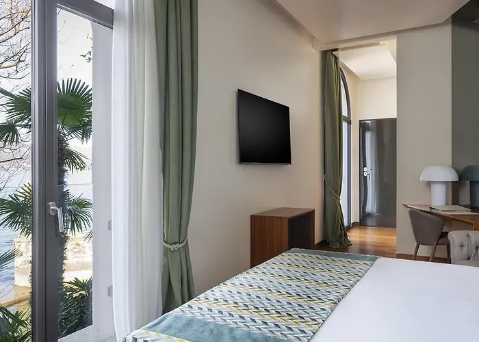 Hotel Lario Mandello 5*