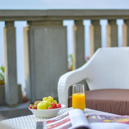 Lario Mandello Hotel 5*