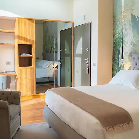 Lario Mandello Hotel 5*