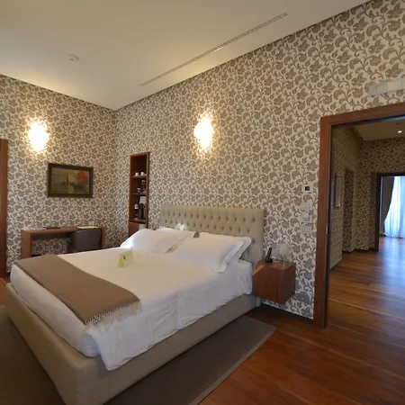 Hotel Lario Mandello 5*