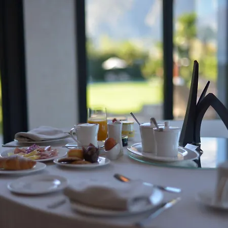 Hotel Lario Mandello