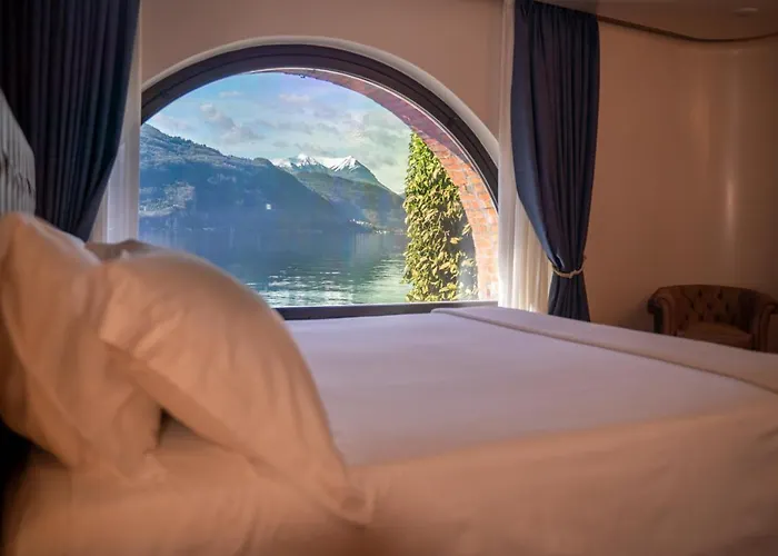 Lario Mandello Отель