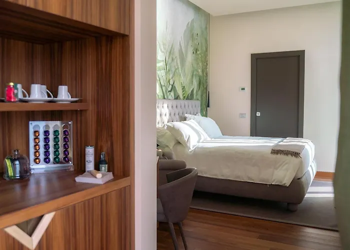 Lario Mandello Hotel