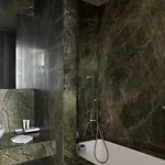 曼德洛别墅拉里奥度假村