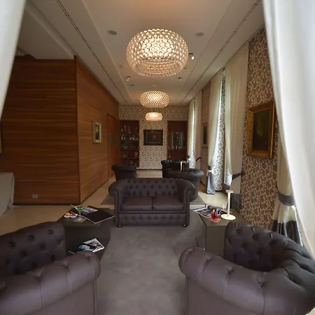 Lario Mandello 5*