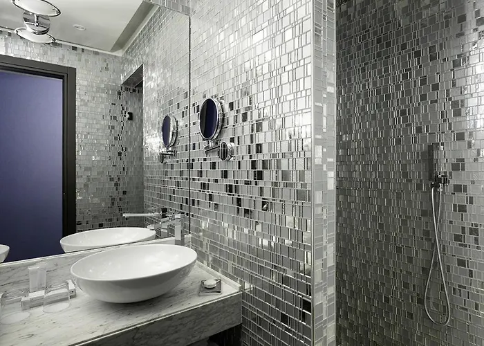 Lario Mandello Hotel