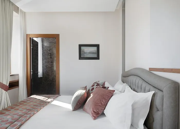 Lario Mandello Hotel 5*