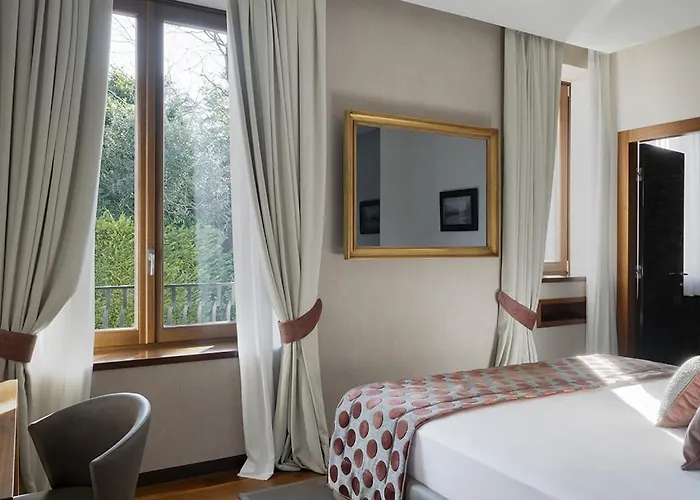 Hotel Lario Mandello
