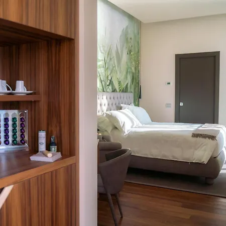 Lario Mandello Hotel