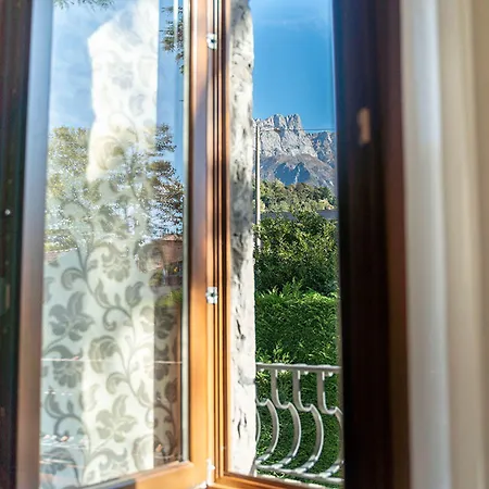 Hotel Lario Mandello 5*